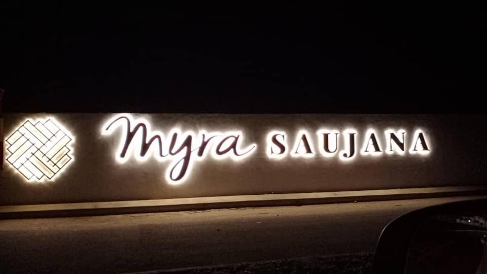 Faridz Homestay At Myra Saujana Kampong Simpang Empat Zewnętrze zdjęcie